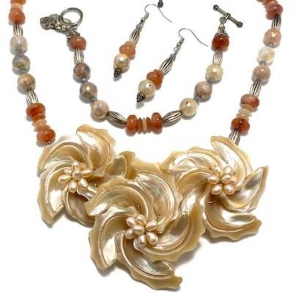 Handmade Jewelry Set by Surdigirl - Shell Pearl Agate Carnelian
